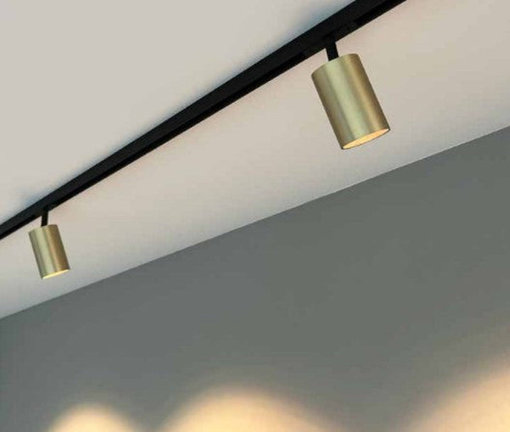 Designline Tube Pro komplett 1.9 meter spotskinne med 5 spotter GU10 - Svart/Messing-Spotskinner 230V-Antidark-Svart / Messing-3-311-20-2+4-311-01-2+2-312-01-4-5-Lightup.no