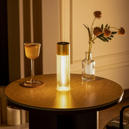 Ding H20 oppladbar bordlampe 2200/2500/3000 Kelvin IP44 - Dimbar-Bordlamper-NorDesign-Matt messing-171512003-Lightup.no