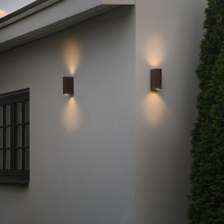 Dion dobbel vegglampe utendørs opp/ned IP44-Utebelysning vegg opp og ned-Nordlux-Svart-2518021003-Lightup.no