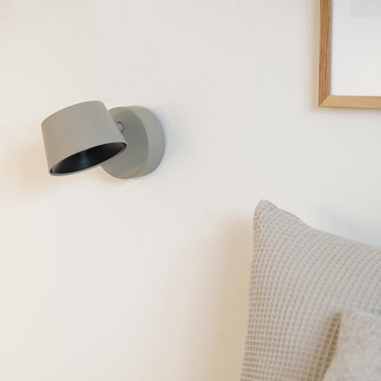 Direction vegglampe kort versjon 8,4W 2700 Kelvin - Dimbar-Vegglamper-Antidark-Matt grå-2-373-1-11-Lightup.no