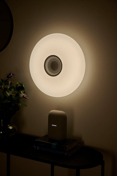 Djay smart color taklampe m/høyttaler IP44 21W - Hvit-Taklamper-Nordlux-2110886101-Lightup.no