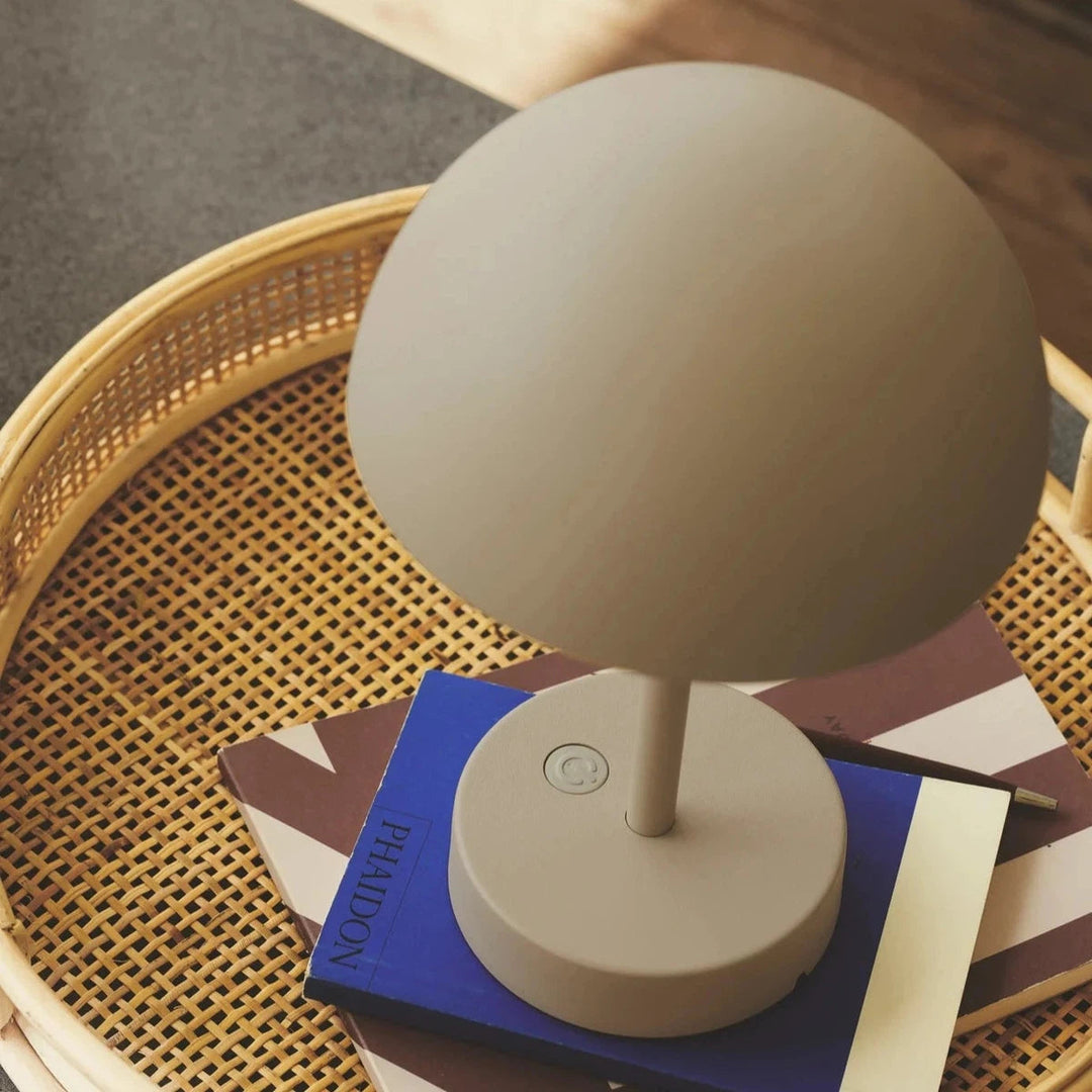 Ellen To-Go oppladbar bordlampe IP44-Bordlamper-Nordlux-Svart-2418015003-Lightup.no