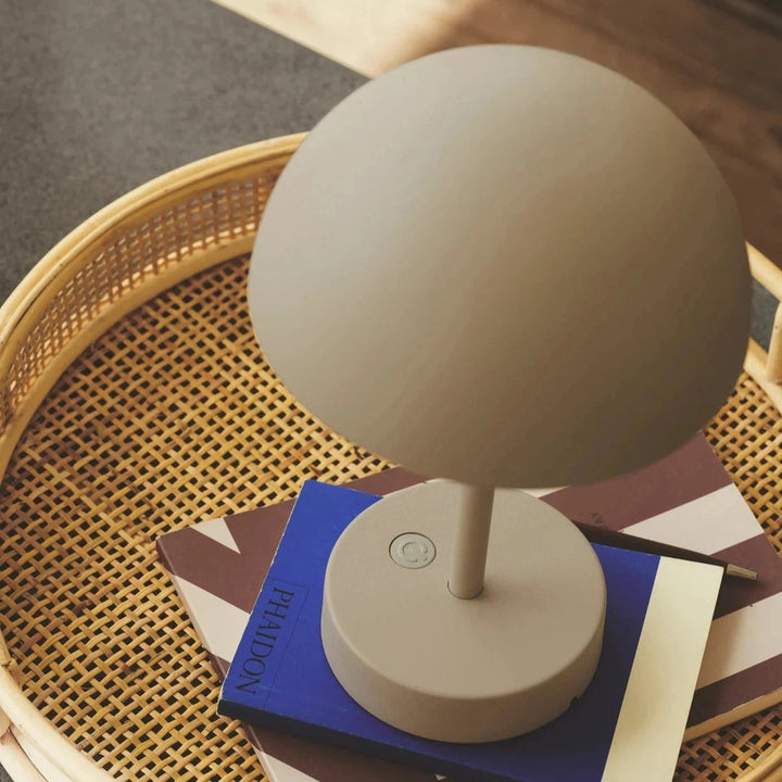 Ellen To-Go oppladbar bordlampe IP44-Bordlamper-Nordlux-Svart-2418015003-Lightup.no