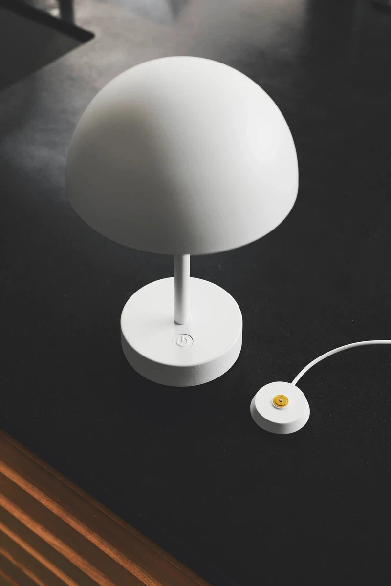 Ellen To-Go oppladbar bordlampe IP44-Bordlamper-Nordlux-Svart-2418015003-Lightup.no