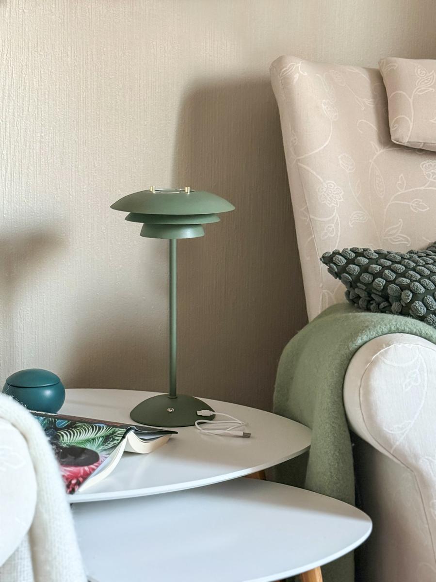 Epsilon oppladbar bordlampe-Bordlamper-Aneta Lighting-Svart-18401-15-Lightup.no