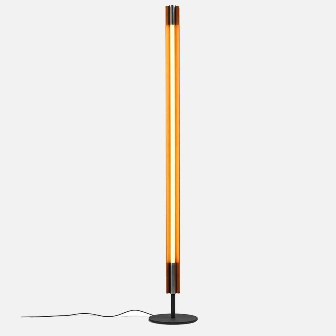 Flos Seki-Han gulvlampe-Gulvlamper-Flos-Tre/Svart-Fls__D304F01ADEAD1-Lightup.no