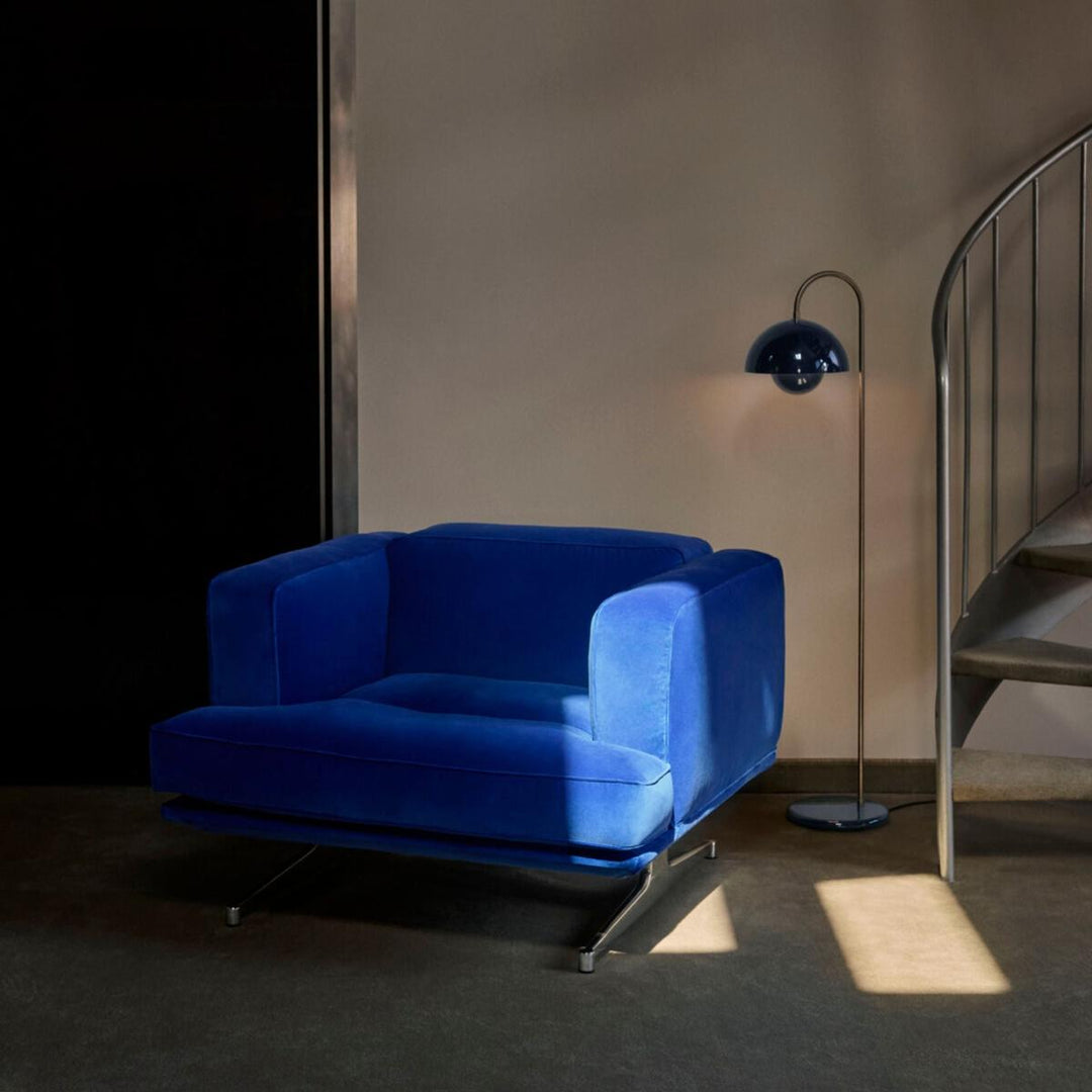 Flowerpot VP12 gulvlampe-Gulvlamper-&Tradition-Krom-136978A274-Lightup.no