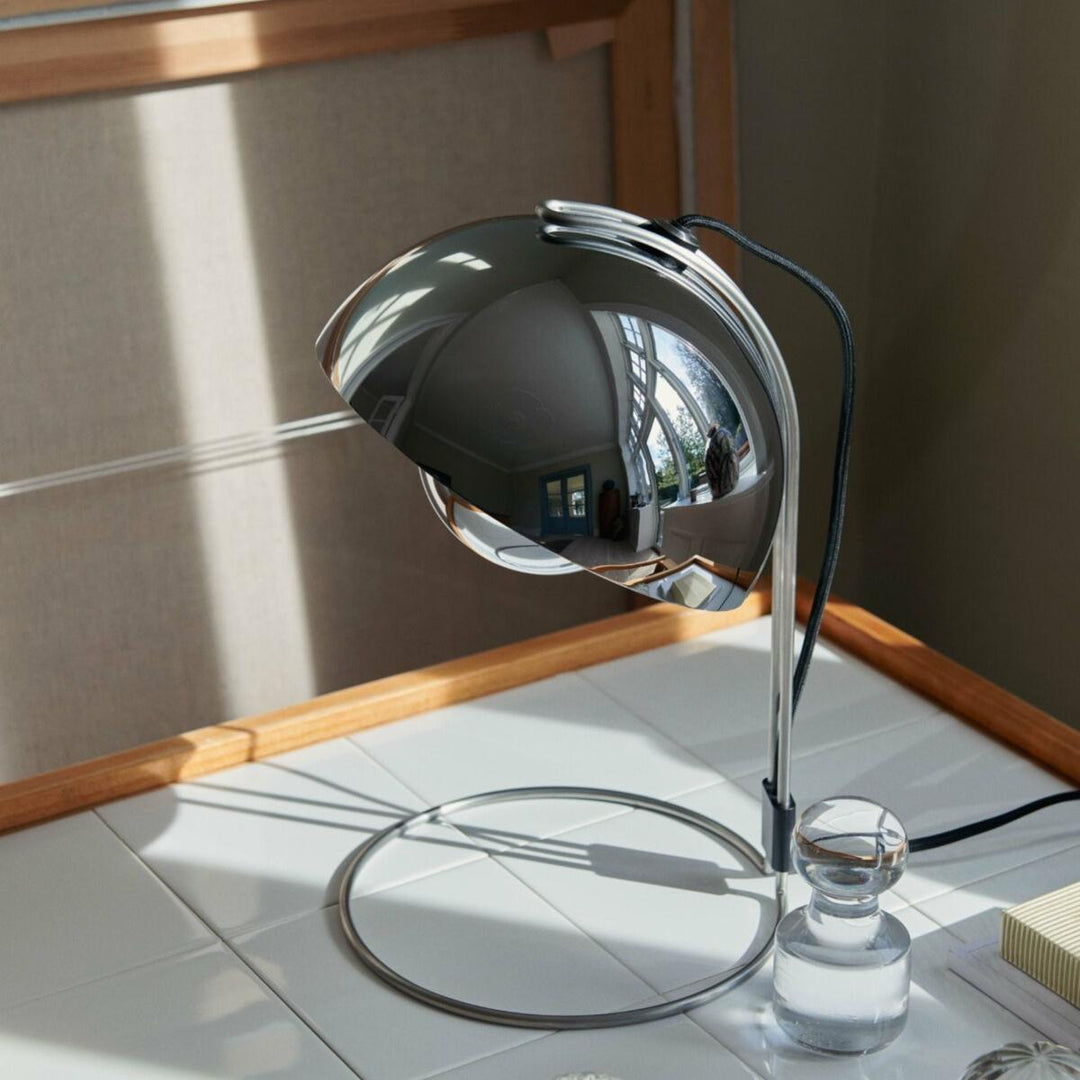 Flowerpot VP4 Verner Panton 1968-Bordlamper-&Tradition-Matt hvit-133086A221-Lightup.no