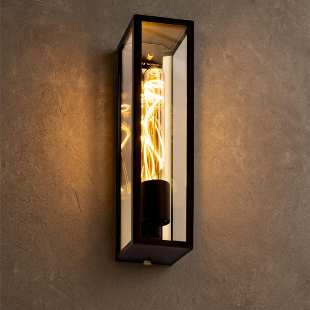 Freja vegglampe-Utebelysning vegg klassisk-Norlys-Svart-3100469-Lightup.no