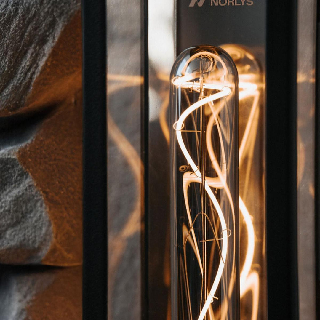 Freja vegglampe-Utebelysning vegg klassisk-Norlys-Svart-3100469-Lightup.no