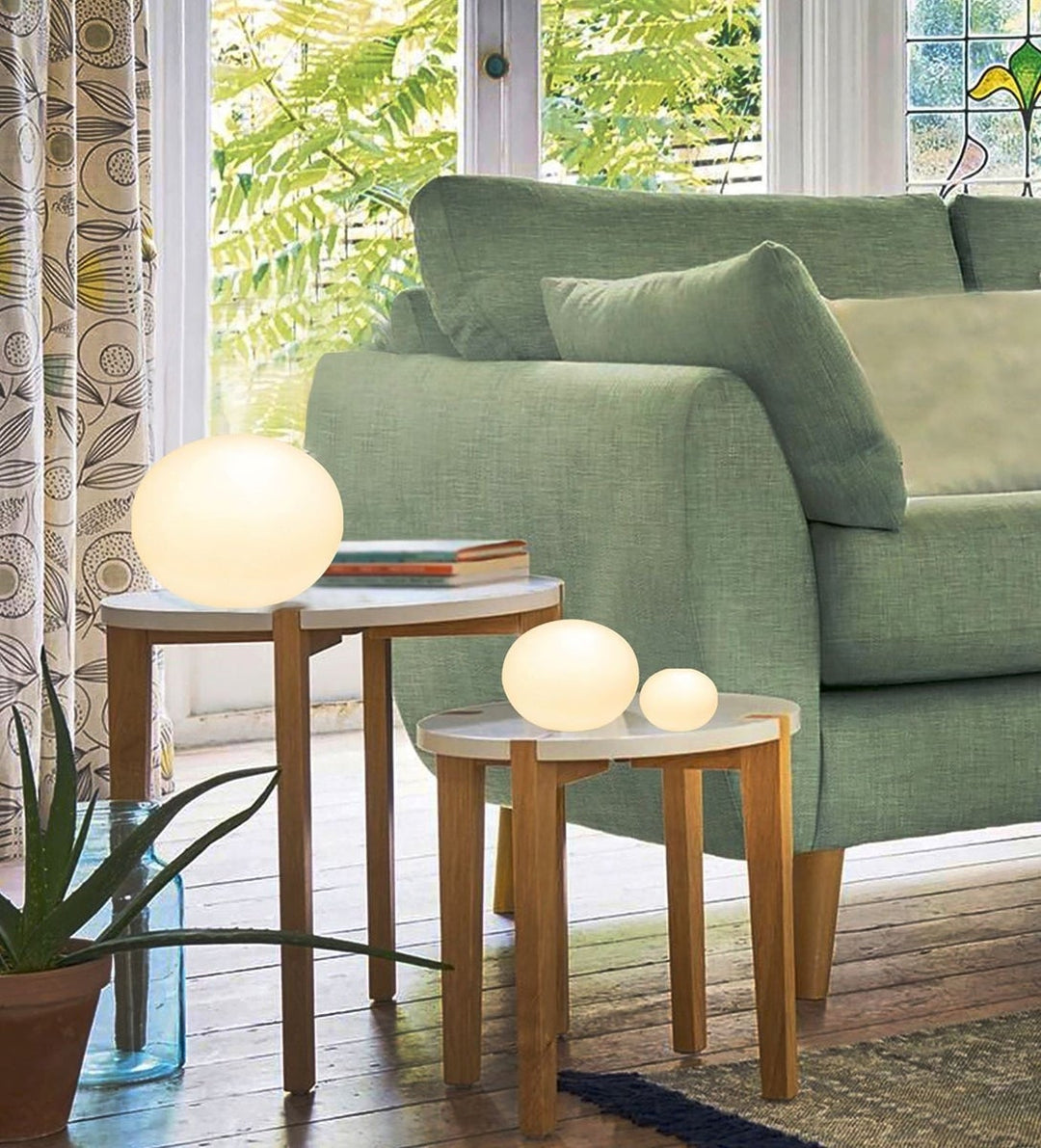 Globus bordlampe 13 cm - Hvit-Bordlamper-Aneta Lighting-Hvit prikkete-Lightup.no