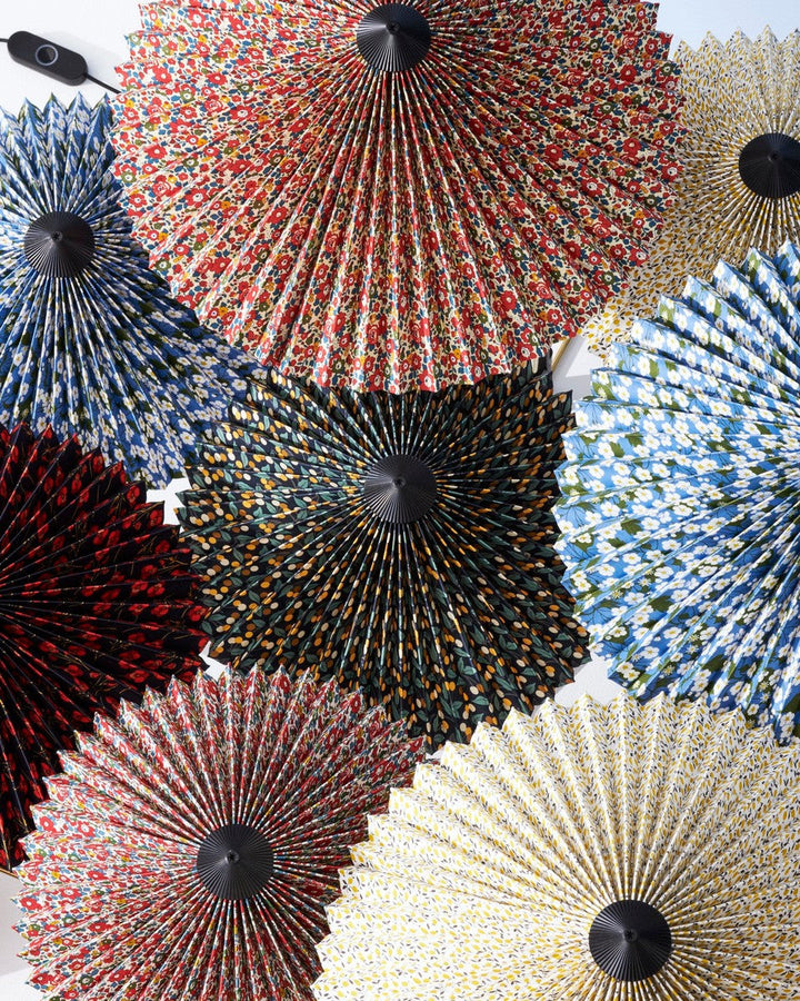 HAY X Liberty Matin bordlampe Small - Messing - Cherry Drop-Bordlamper-HAY-Messing / Cherry Drop-HAY__AC070-A577-AN44-Lightup.no