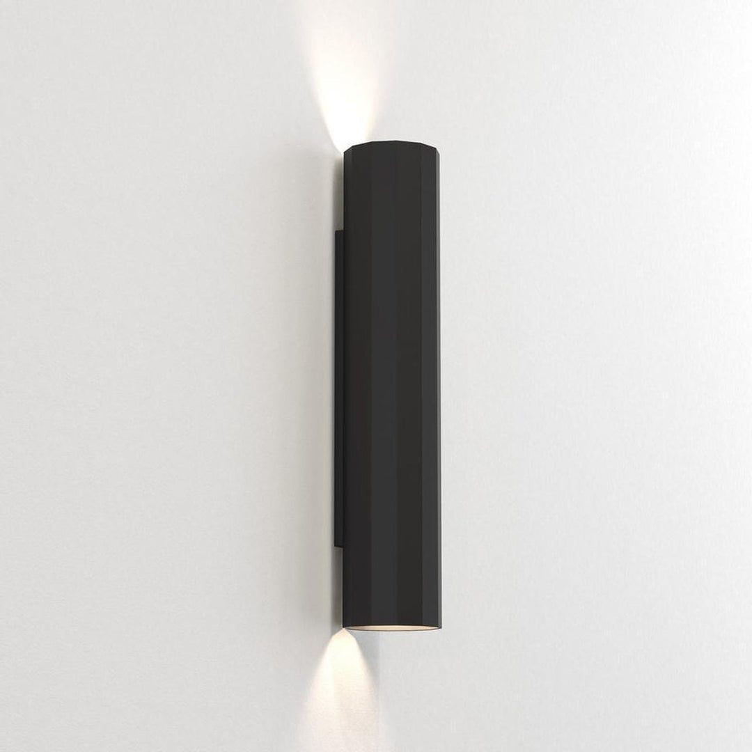 Hashira 400 vegglampe opp/ned - Svart-Vegglamper-Astro Lighting-Asg__1442002-Lightup.no
