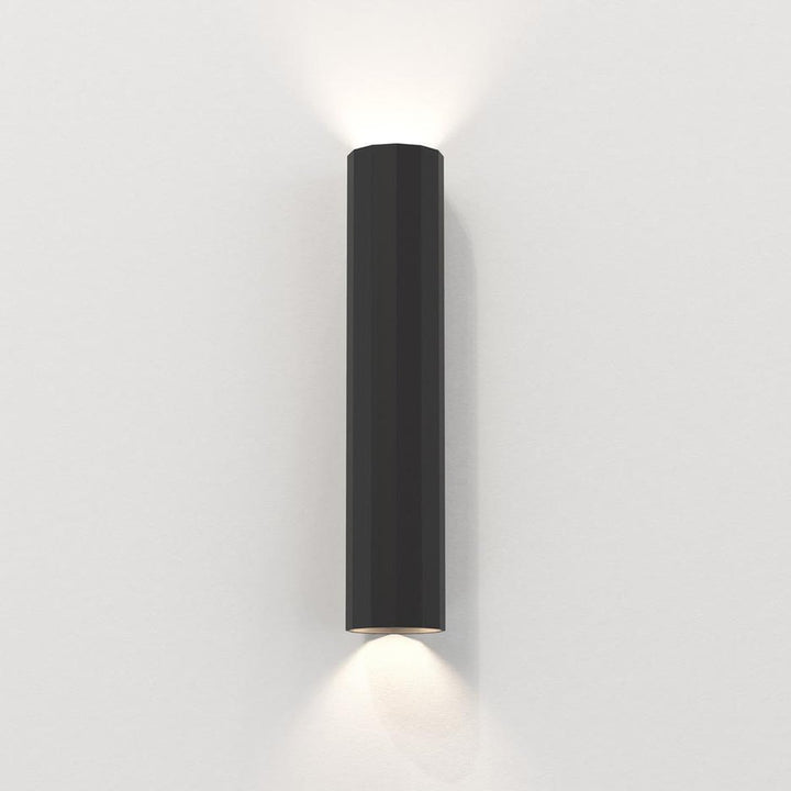 Hashira 400 vegglampe opp/ned - Svart-Vegglamper-Astro Lighting-Asg__1442002-Lightup.no