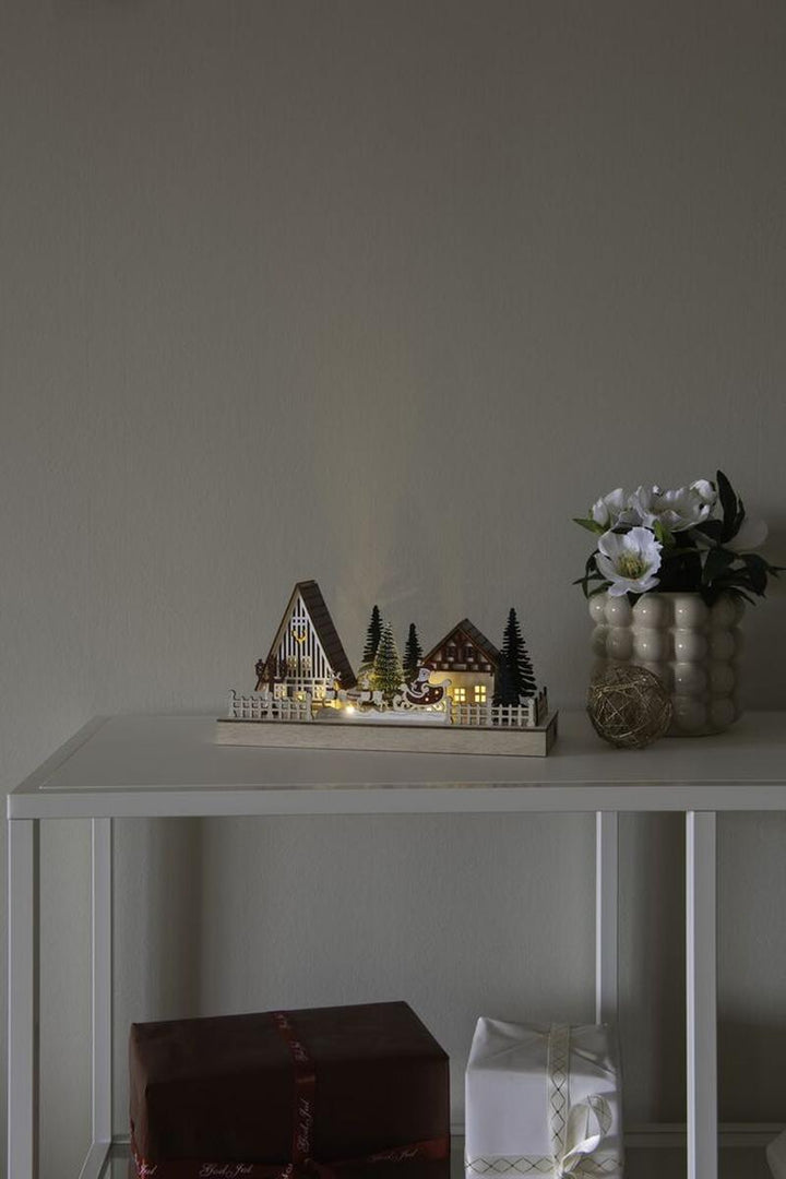 Hus i tre med 4 LED og timer – Hvit/rød-Julebelysning dekor og pynt-Konstsmide-Hvit/rød-3295-520-Lightup.no