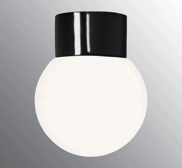 Ifø Classic Glob 150 taklampe IP54-Taklamper-Ifø Electric-Hvit / Opal glass-6040-540-10-Lightup.no