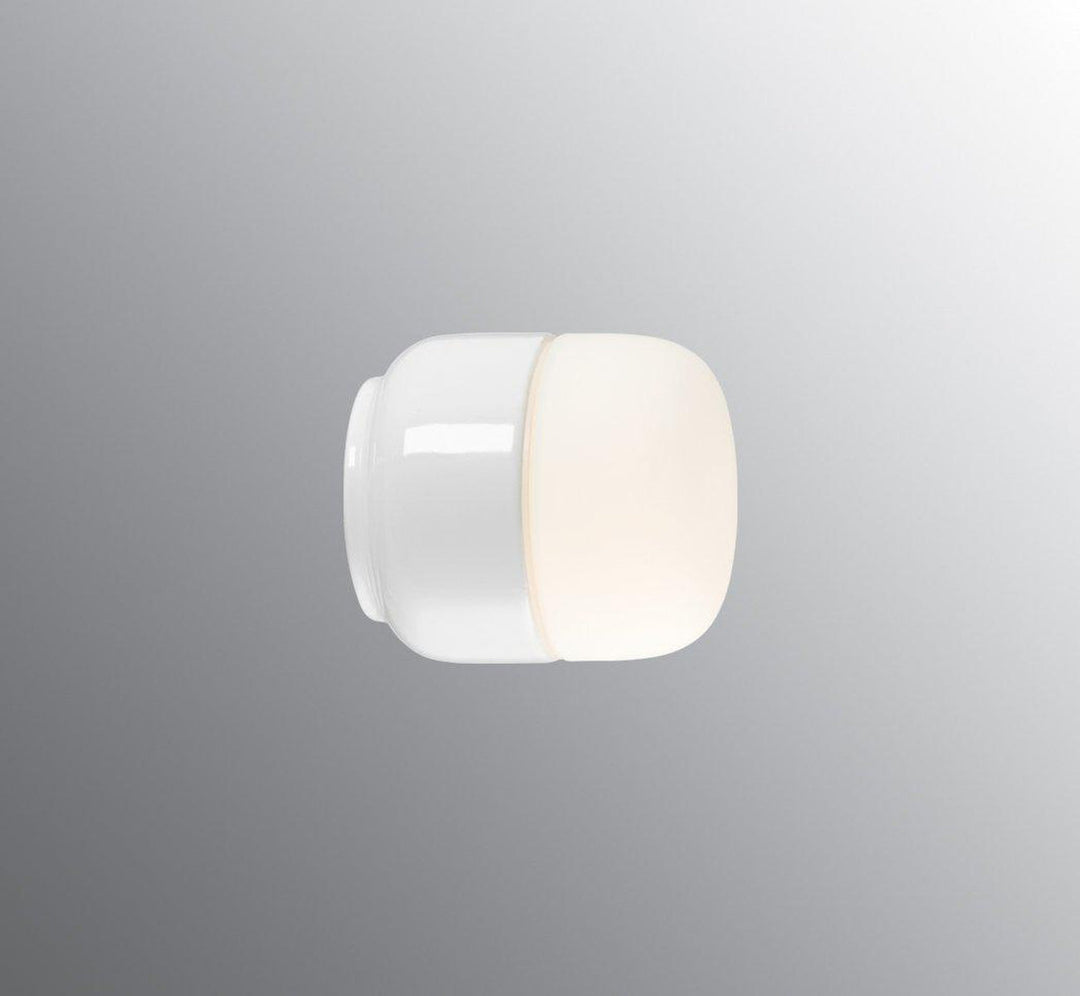 Ifø Ohm 100 / 110 vegg/tak lampe IP44-Taklamper-Ifø Electric-Hvit / Opal glass-8301-200-10-Lightup.no
