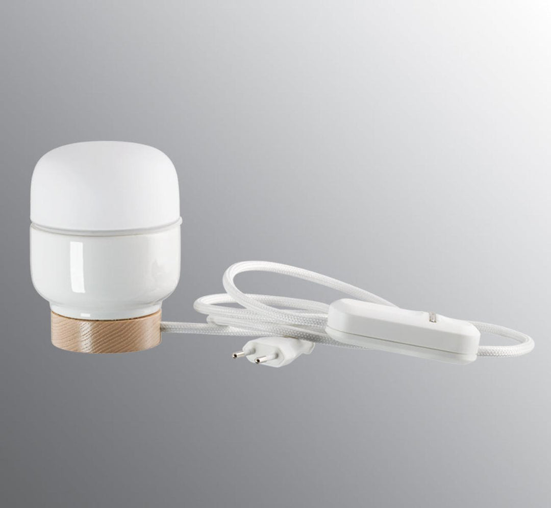 Ifø Ohm 100/130 bordlampe - Svart/Opal glass-Bordlamper-Ifø Electric-Hvit-8311-200-10-Lightup.no