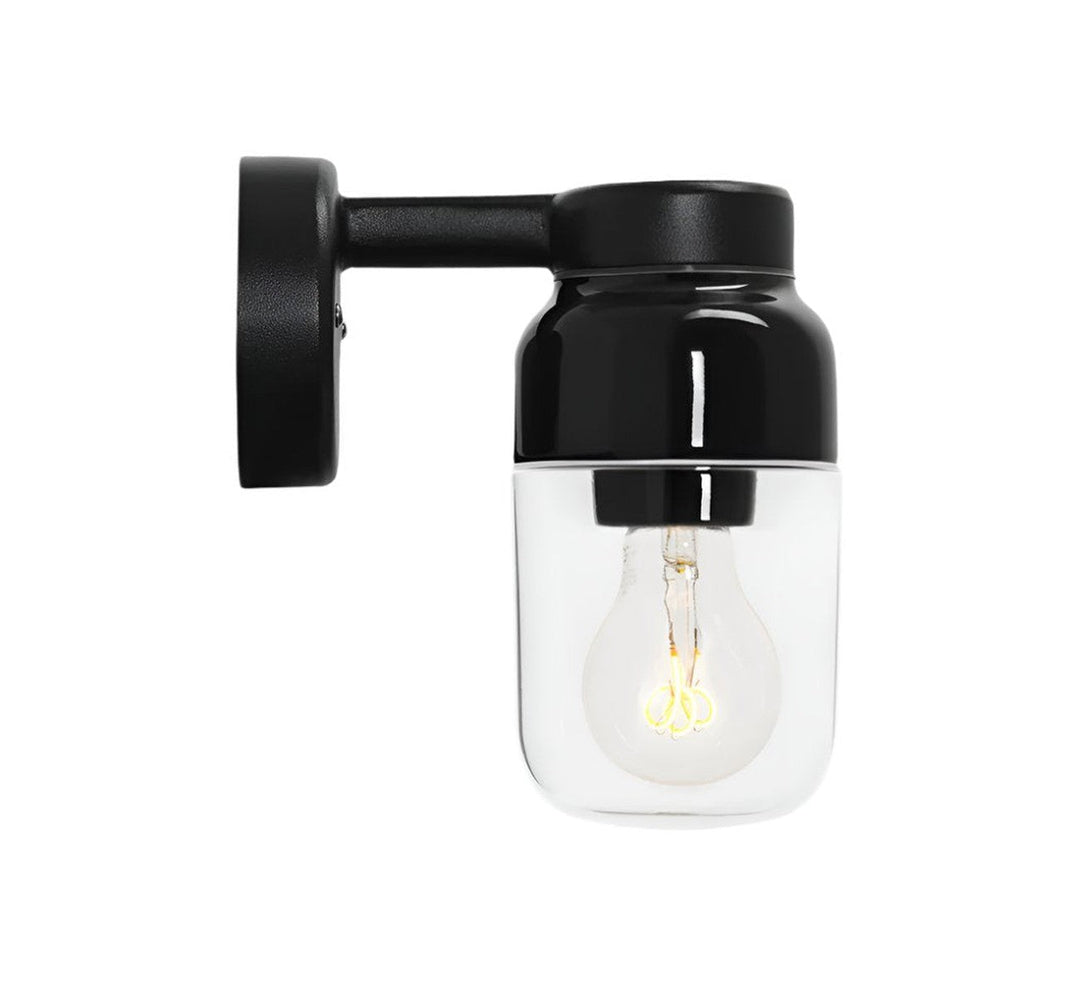 Ifø Ohm 100/210 vegglampe IP44-Baderomsbelysning vegglamper-Ifø Electric-Svart / Klar-8371-510-16-Lightup.no