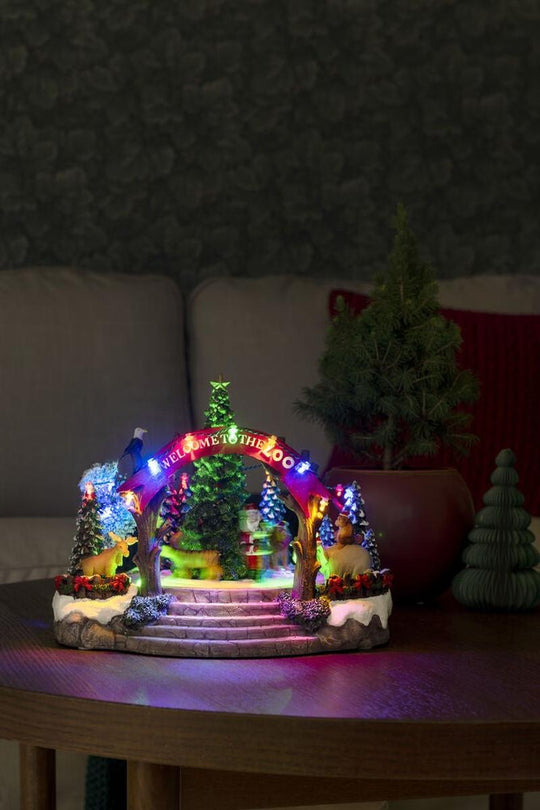 Juledekorasjon dyrehage med 19 LED og musikk-Julebelysning dekor og pynt-Konstsmide-Flerfarget-4237-000-Lightup.no