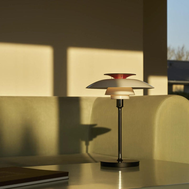 PH 80 oppladbar bordlampe H31