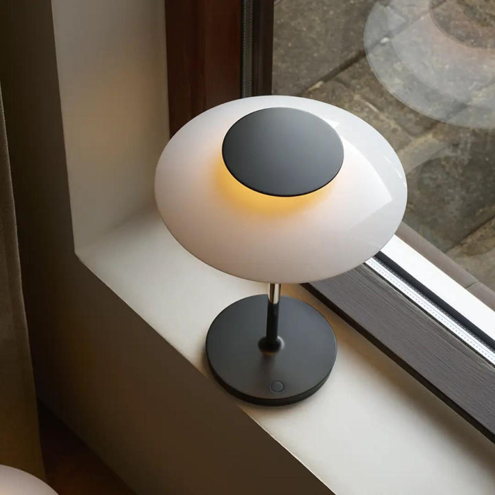 PH 80 oppladbar bordlampe H31