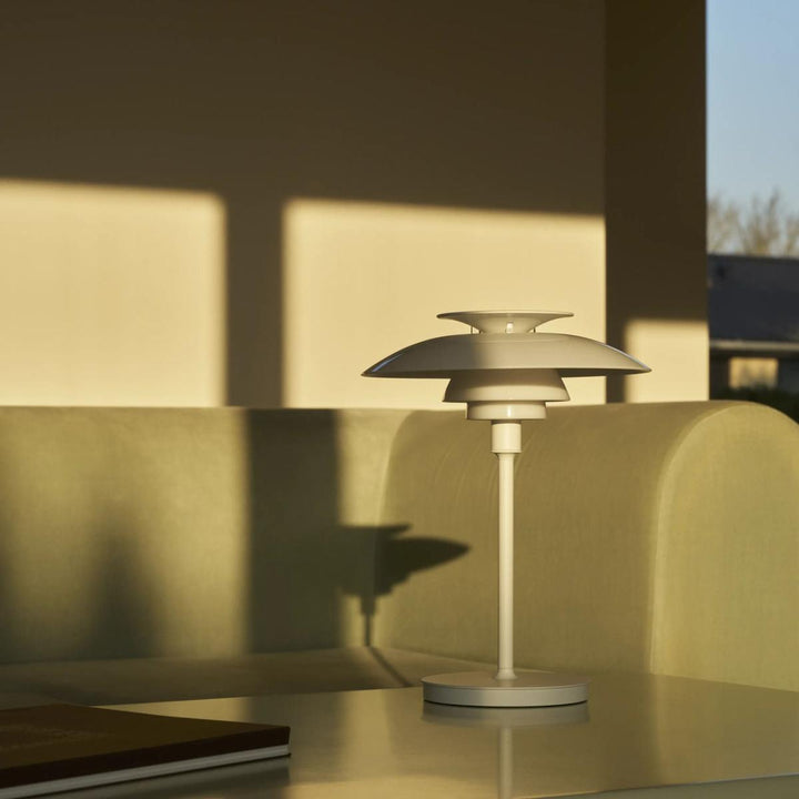 PH 80 oppladbar bordlampe H31