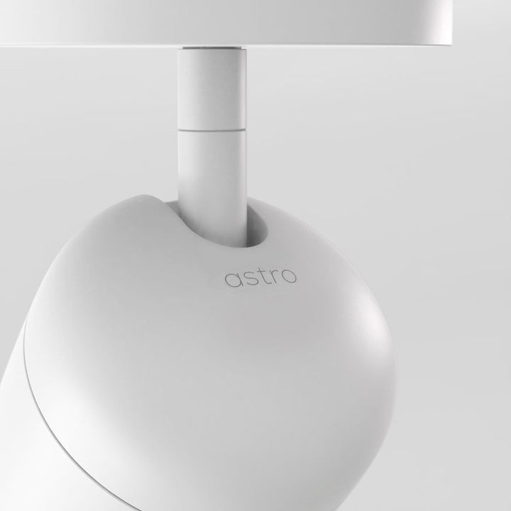 Koto surface single takspot-Taklamper-Astro Lighting-Svart-Asg__1478001-Lightup.no