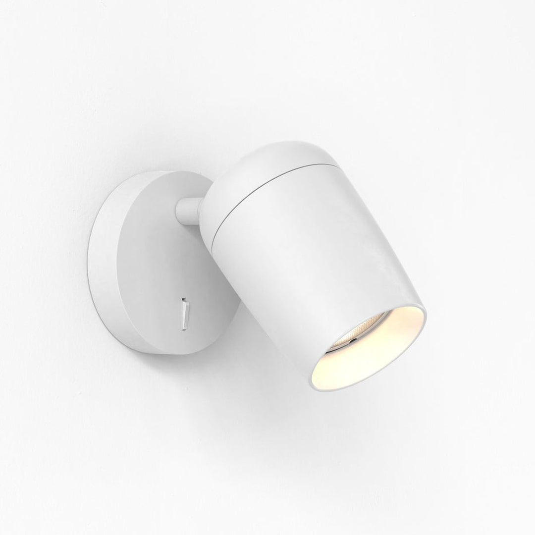 Koto vegglampe med bryter-Vegglamper-Astro Lighting-Svart-Asg__1478002-Lightup.no