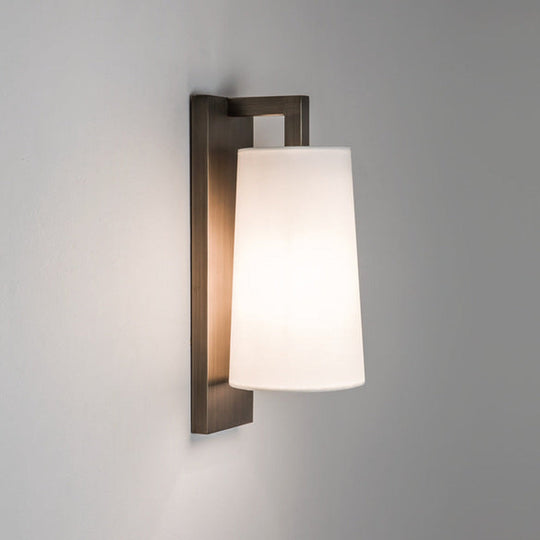 Lago 280 vegglampe IP44-Vegglamper-Astro Lighting-Krom / Opal-Asg__1297001+5019001-Lightup.no