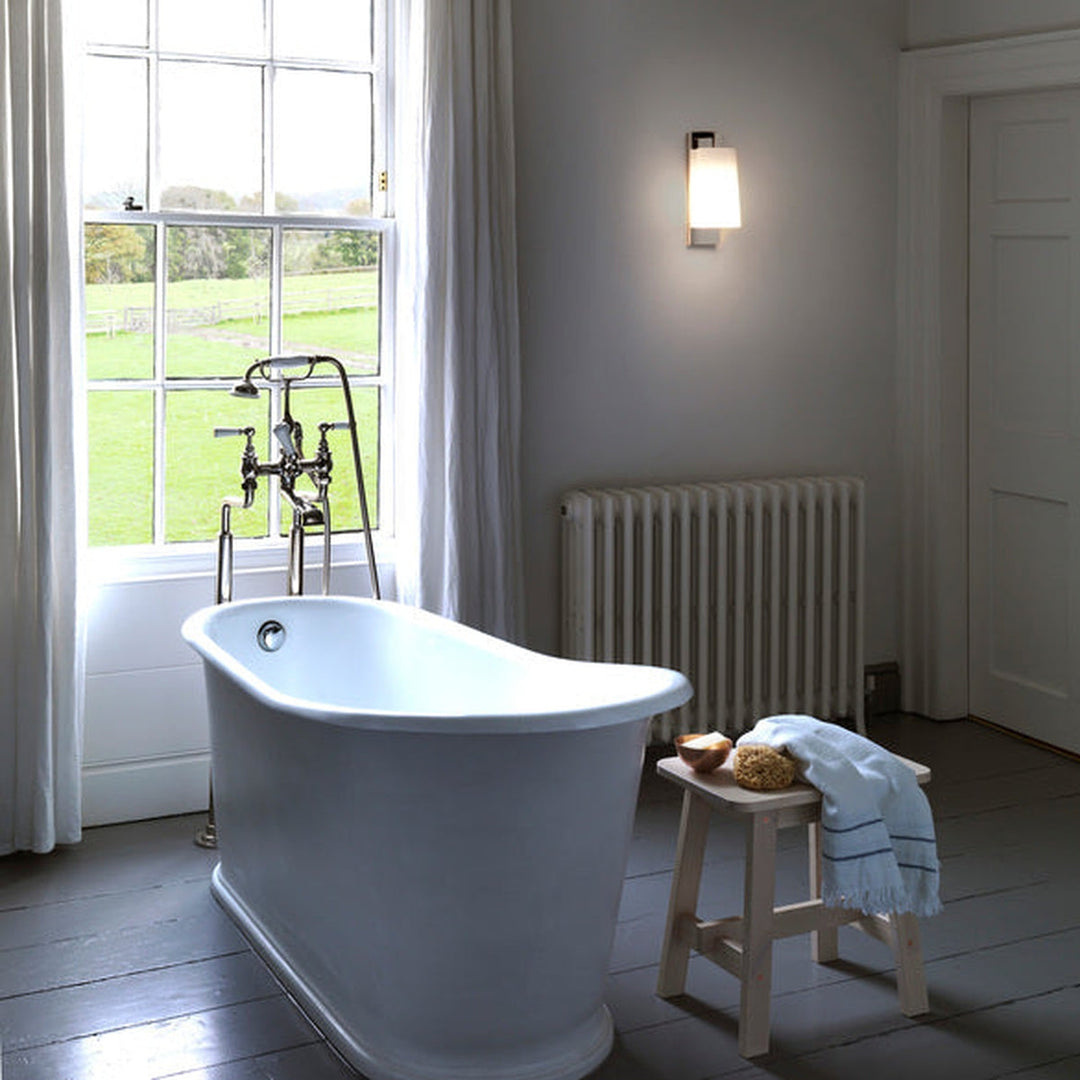 Lago 280 vegglampe IP44-Vegglamper-Astro Lighting-Krom / Opal-Asg__1297001+5019001-Lightup.no