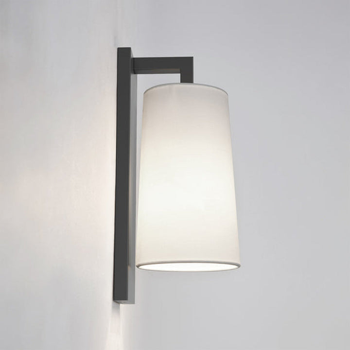 Lago 280 vegglampe IP44-Vegglamper-Astro Lighting-Krom / Opal-Asg__1297001+5019001-Lightup.no