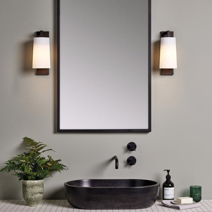 Lago 280 vegglampe IP44-Vegglamper-Astro Lighting-Krom / Opal-Asg__1297001+5019001-Lightup.no