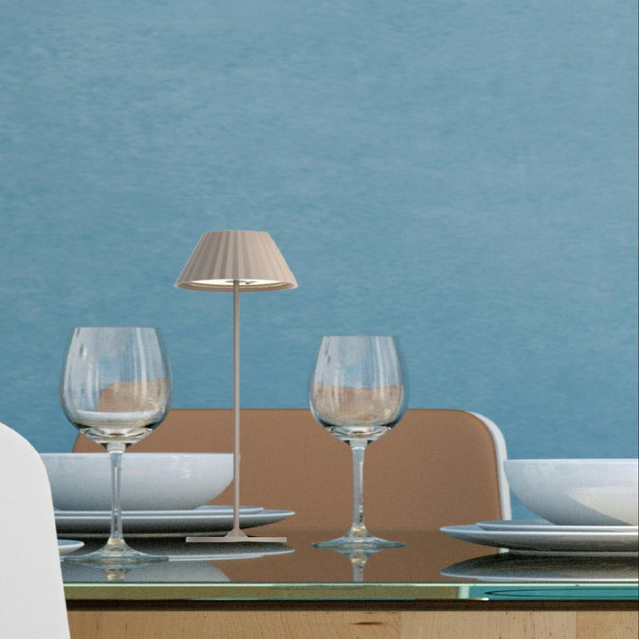 Lexa oppladbar bordlampe 2,2W 2200 Kelvin-Bordlamper-NorDesign-Varm grå-171170120-Lightup.no