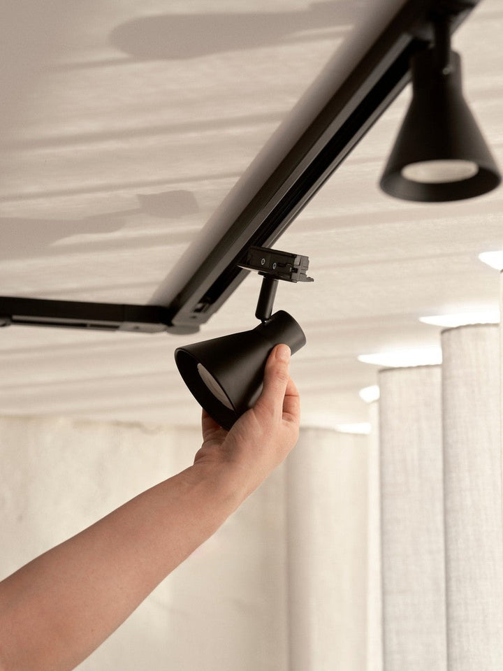 Link Eik 1 meter skinne med 3 spotter-Link spotskinne-Nordlux-Svart-2510399903-Lightup.no