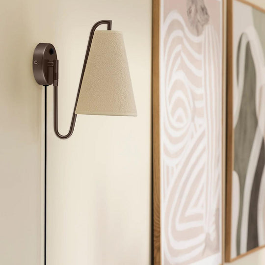 Lou vegglampe-Vegglamper-Globen Lighting-Svart / Hvit bouclé-733511-Lightup.no