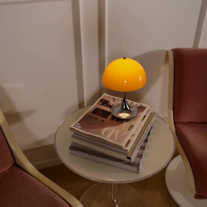 Louis Poulsen 160 oppladbar portabel bordlampe original 2,5W - IP44-Bordlamper-Louis Poulsen-Grønn / Krom-LP__5744613428-Lightup.no