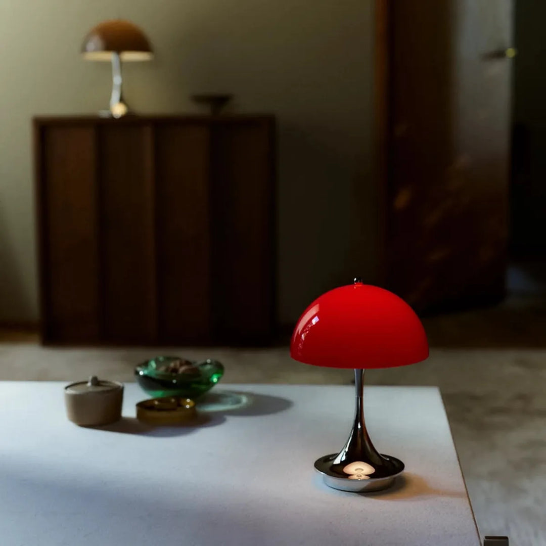 Louis Poulsen 160 oppladbar portabel bordlampe original 2,5W - IP44-Bordlamper-Louis Poulsen-Grønn / Krom-LP__5744613428-Lightup.no