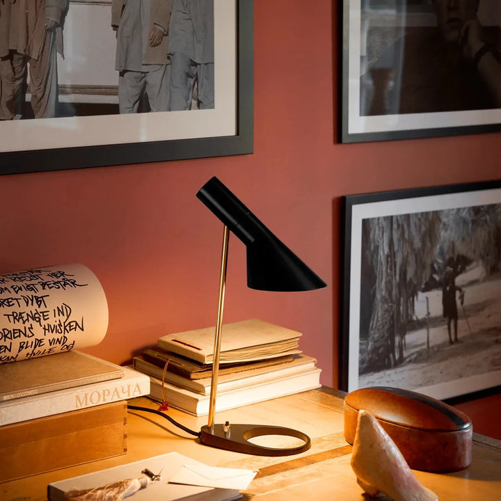 Louis Poulsen AJ Mini Bordlampe-Bordlamper-Louis Poulsen-Hvit-LP__5744167194-Lightup.no