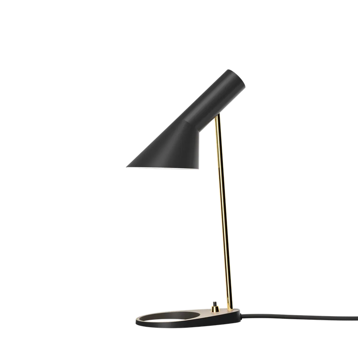 Louis Poulsen AJ Mini Bordlampe-Bordlamper-Louis Poulsen-Svart / messing-LP__5744171876-Lightup.no