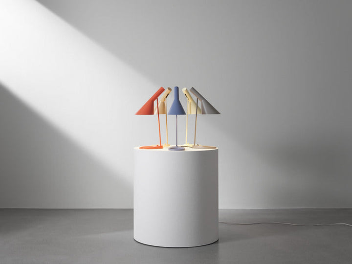Louis Poulsen AJ bordlampe-Bordlamper-Louis Poulsen-Hvit-LP__5744169422-Lightup.no