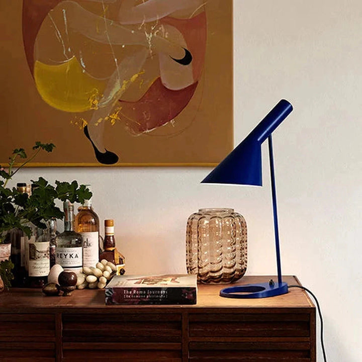 Louis Poulsen AJ bordlampe-Bordlamper-Louis Poulsen-Hvit-LP__5744169422-Lightup.no