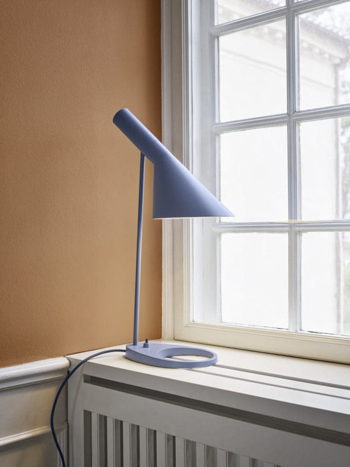 Louis Poulsen AJ bordlampe-Bordlamper-Louis Poulsen-Blå-LP__5744170136-Lightup.no
