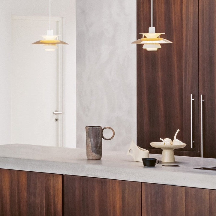 Louis Poulsen PH 5 pendel - Ø300-Takpendler-Louis Poulsen-Monokrom lys rosa-LP__5741115000-Lightup.no