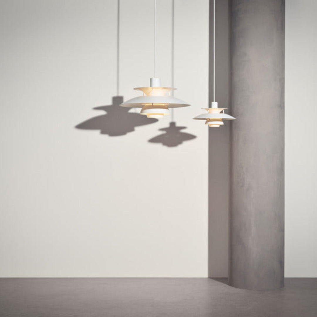 Louis Poulsen PH 5 pendel - Ø300-Takpendler-Louis Poulsen-Monokrom lys rosa-LP__5741115000-Lightup.no