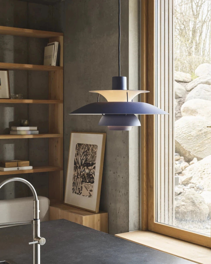Louis Poulsen PH 5 pendel - Ø300-Takpendler-Louis Poulsen-Monokrom lys rosa-LP__5741115000-Lightup.no