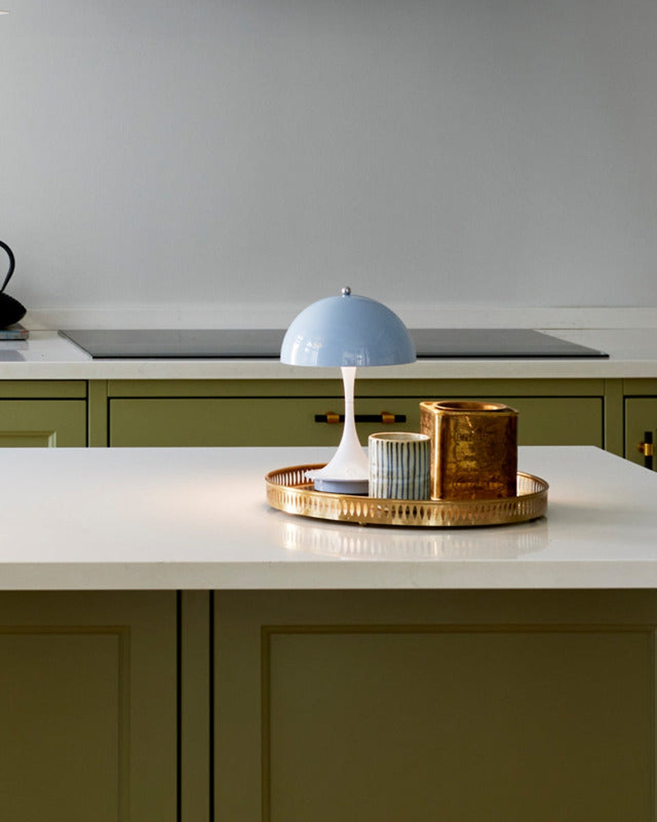 Louis Poulsen Panthella 160 portabel bordlampe-Bordlamper-Louis Poulsen-Grå / Opal-LP__5744168070-Lightup.no