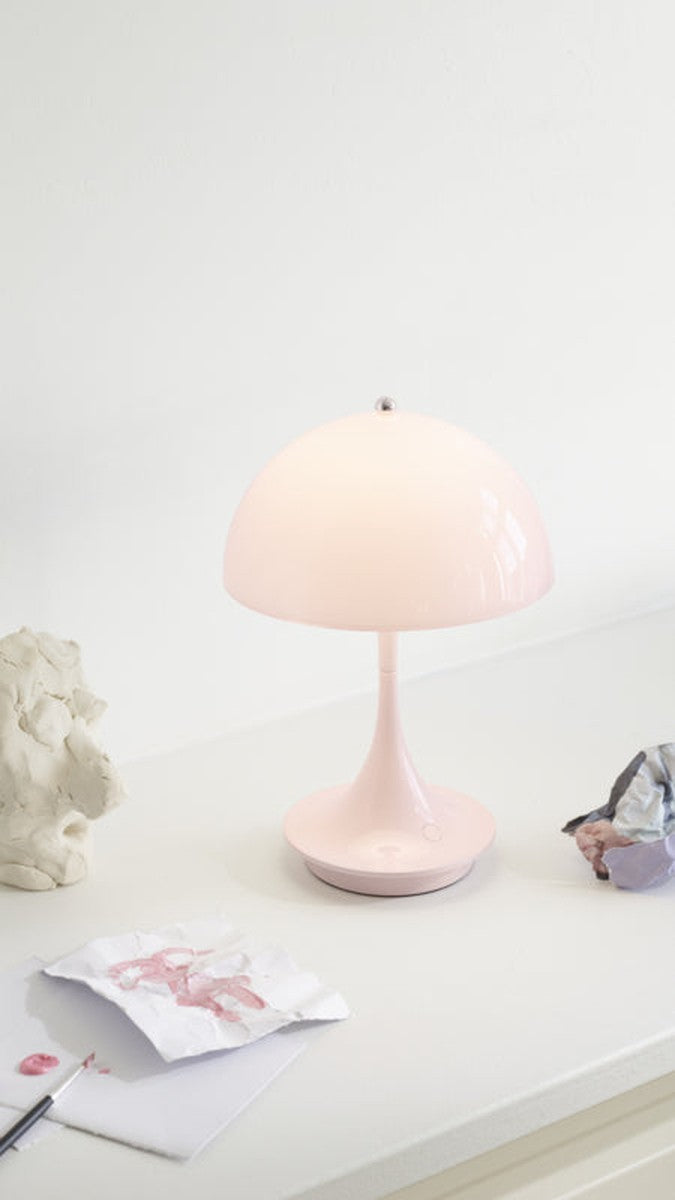 Louis Poulsen Panthella 160 portabel bordlampe-Bordlamper-Louis Poulsen-Grå / Opal-LP__5744168070-Lightup.no