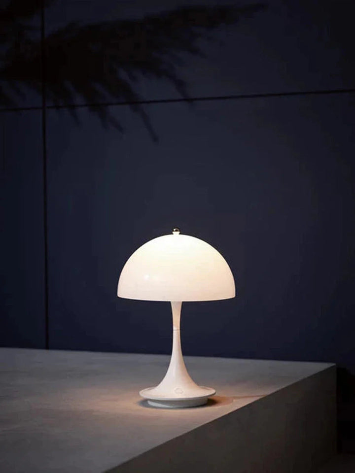 Louis Poulsen Panthella 160 portabel bordlampe-Bordlamper-Louis Poulsen-Grå / Opal-LP__5744168070-Lightup.no