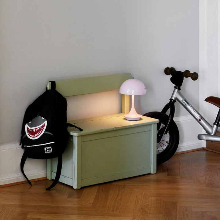 Louis Poulsen Panthella 160 portabel bordlampe-Bordlamper-Louis Poulsen-Grå / Opal-LP__5744168070-Lightup.no